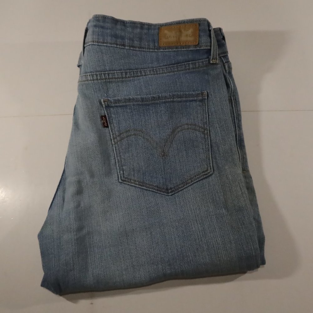 Levi's women's Capri jeans